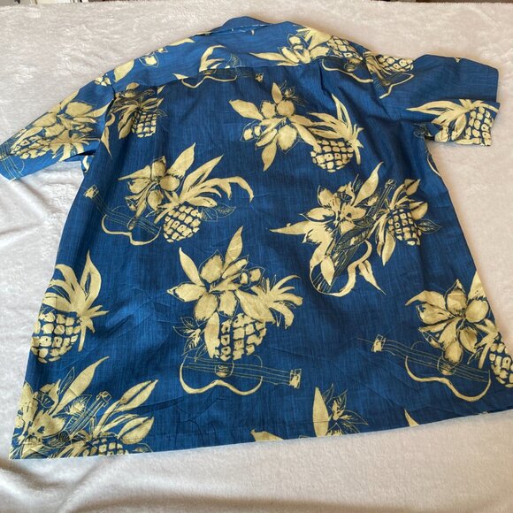 RJC Hawaii Men's XL Pineapple Ukulele Print Blue Aloha Button-Up XL EUC - Picture 7 of 9